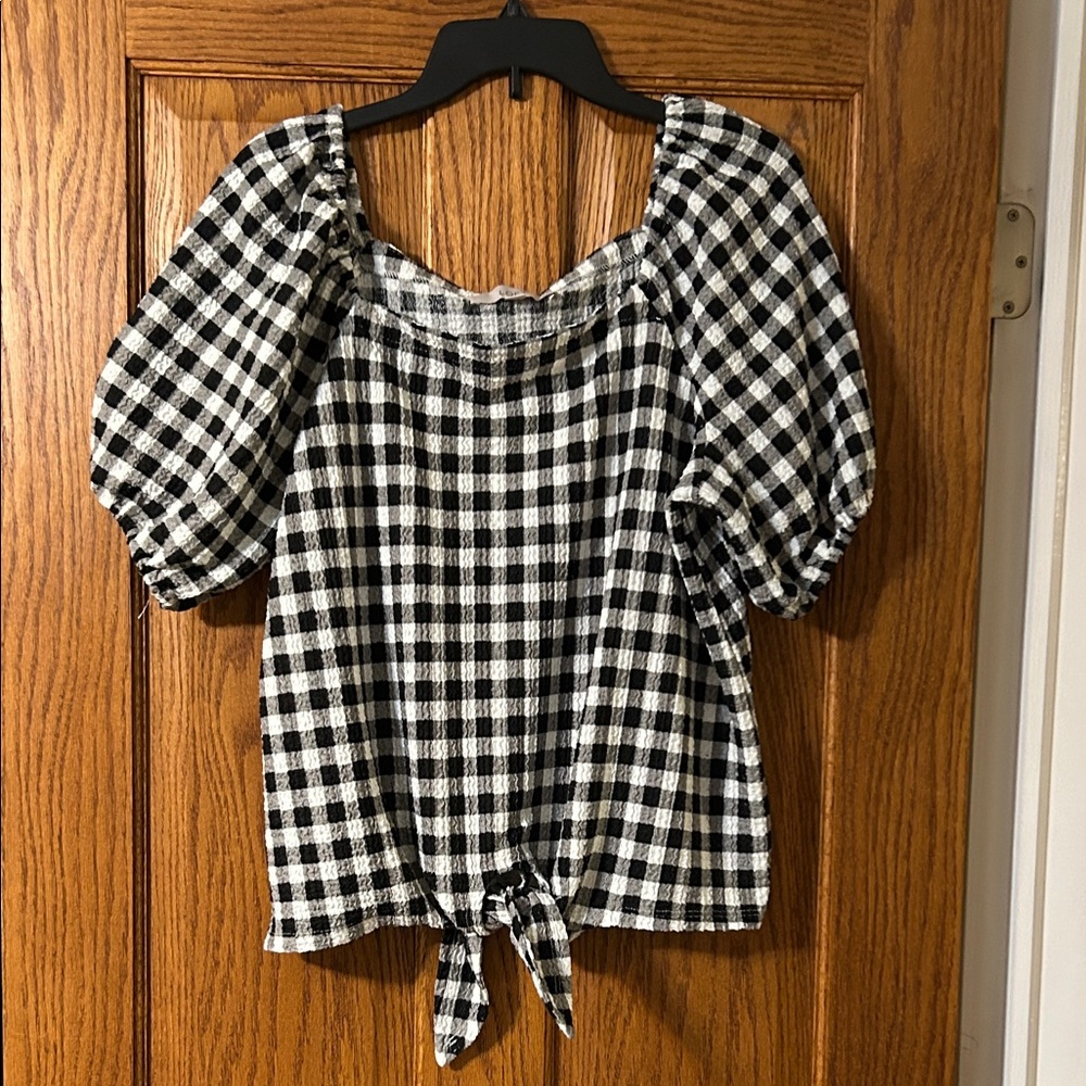 LOFT Black and White Gingham Puff Sleeve Tie-Front Blouse